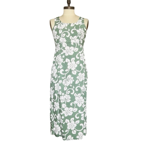 Hilo Hattie Dresses & Skirts - VTG Hilo Hattie Floral Shift Dress SZ 10 Green Hawaiian Retro Boho Grandma Vacay
